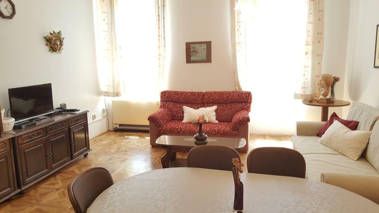شقة Centar Old Town, With Free Private Parking بولا المظهر الخارجي الصورة